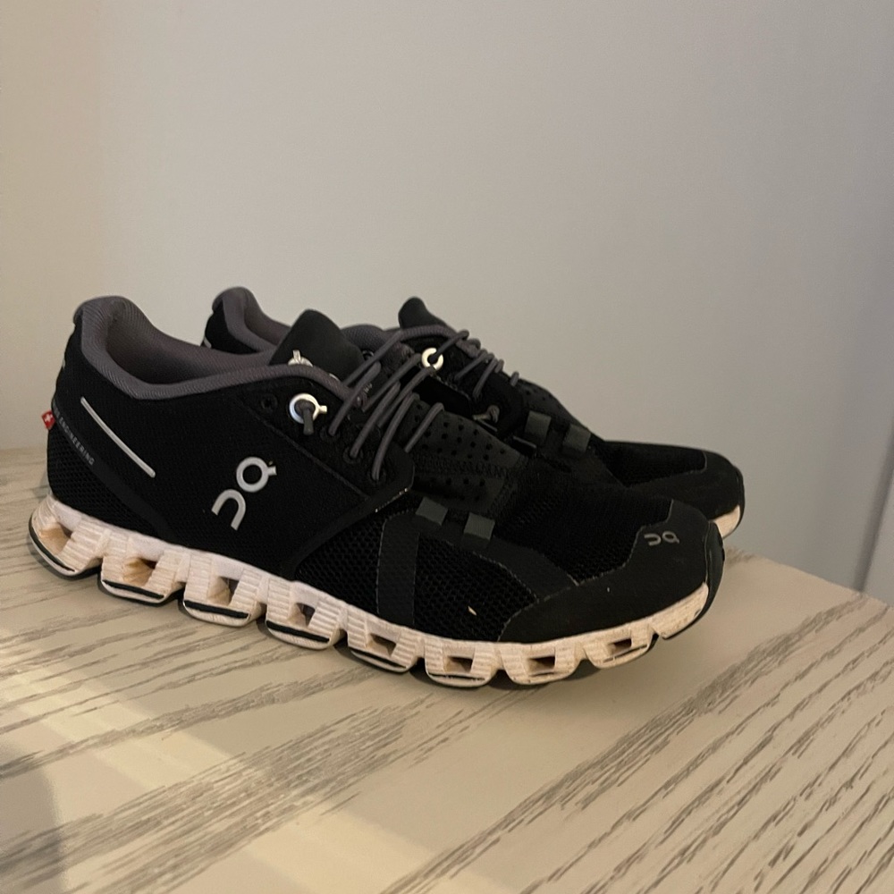 On Running Cloud 5 Size 5.5